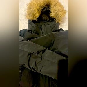 Calvin Klein Men’s Black Winter Cost with fur lined hood.